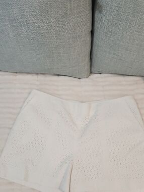 Pappagallo White Eyelet Cotton Shorts